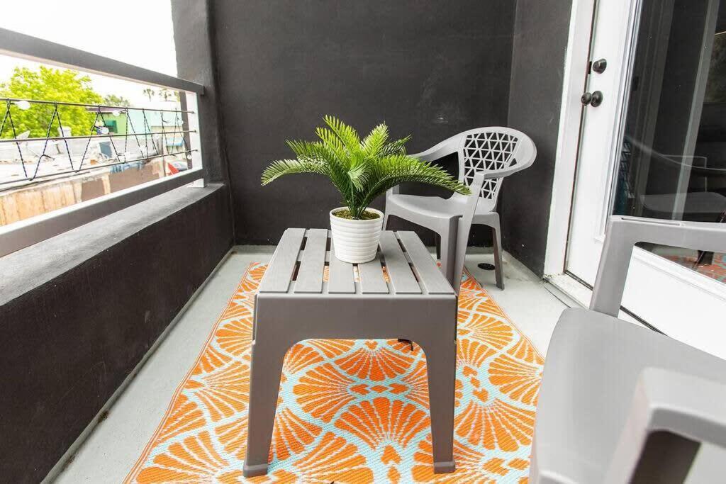 Апартаменти Restaurants-Pets-Professionals-Fastwifi-A C-Patios Сан-Дієго Екстер'єр фото